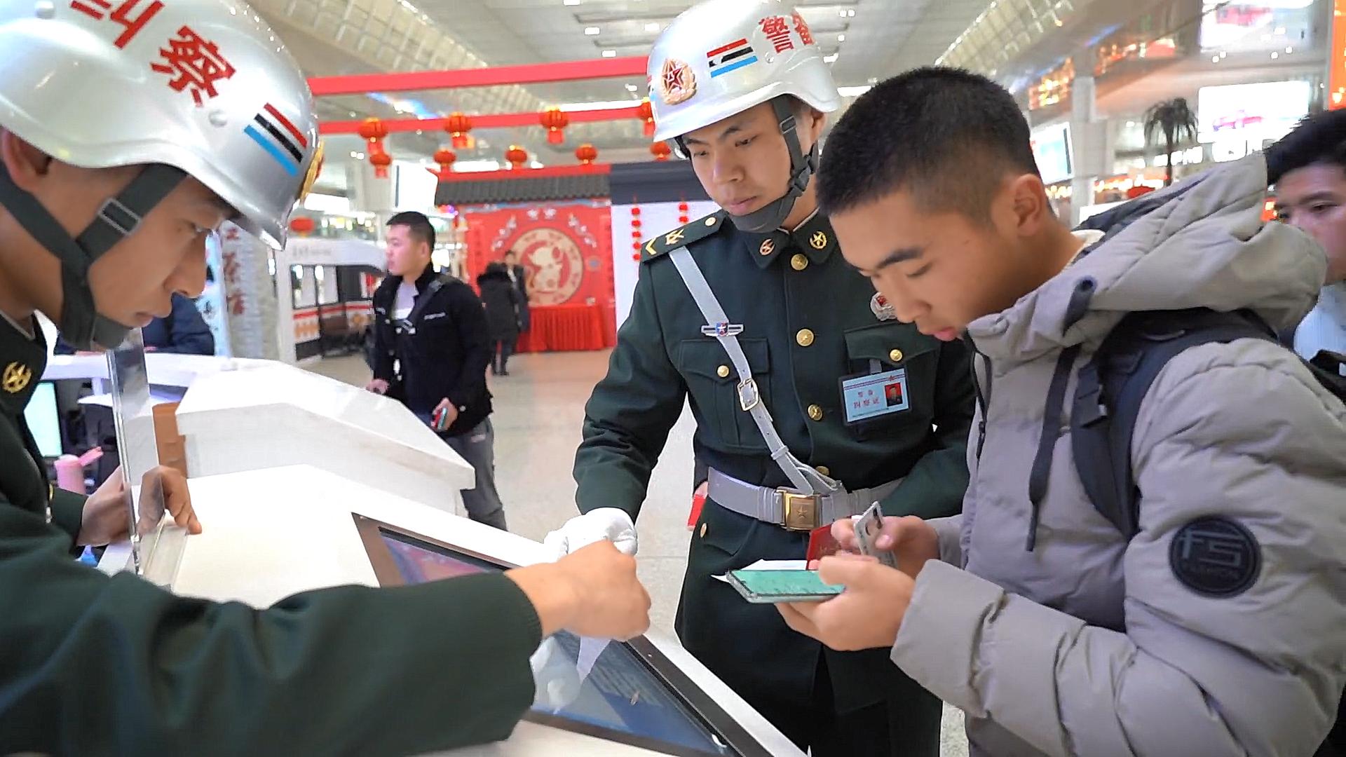 党员干部要深入群众，构建密切关系的必要性与实践